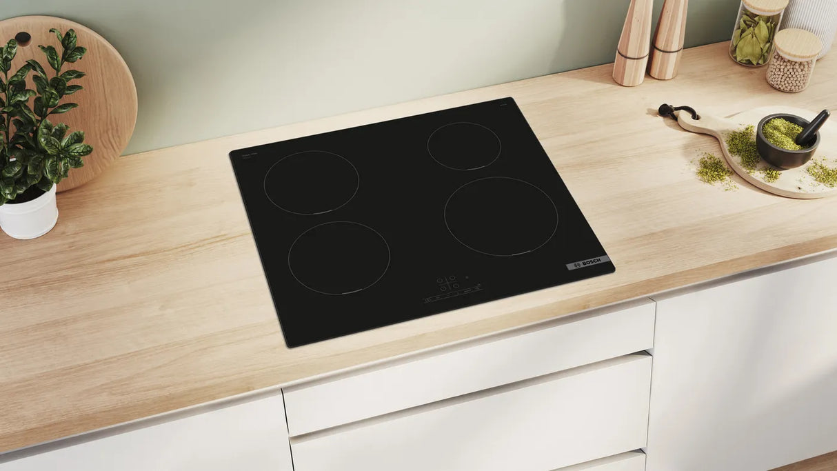 Bosch PUE611BB5E Series 4 induction hob 60 cm, Black