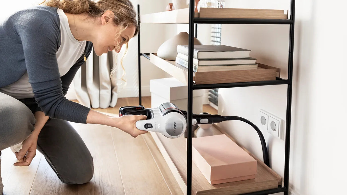 Bosch BCS712GB Rechargeable vacuum cleaner Unlimited 7, White